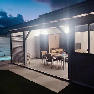 archipel-maimeo.comcaribbean.com/